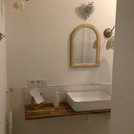 Appartement Au Coeur Du Village Pour Deux Personnes Lespignan Exterior foto